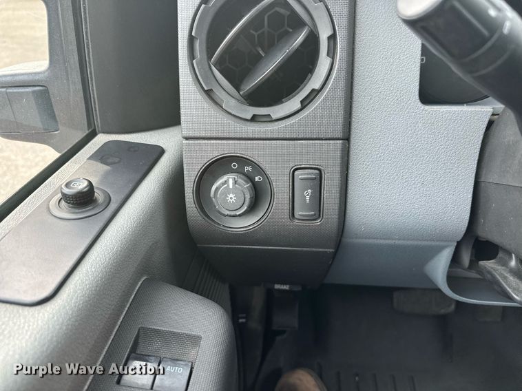 image for item EL0019 2014 Ford F350 utility bed pickup truck