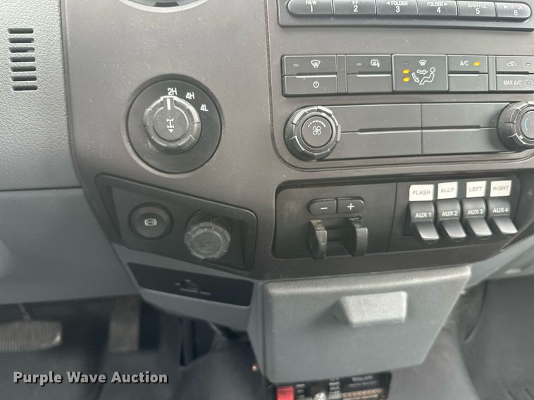 image for item EL0019 2014 Ford F350 utility bed pickup truck