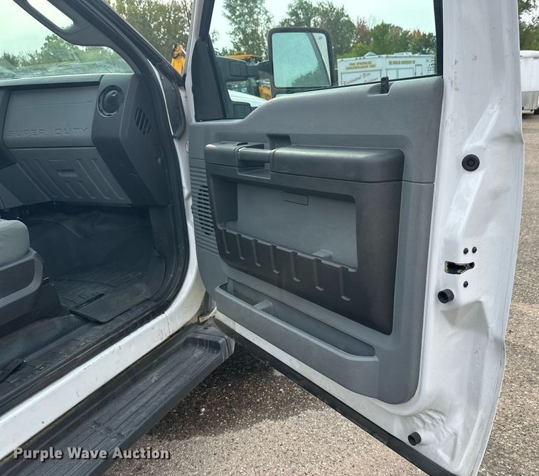 image for item EL0019 2014 Ford F350 utility bed pickup truck