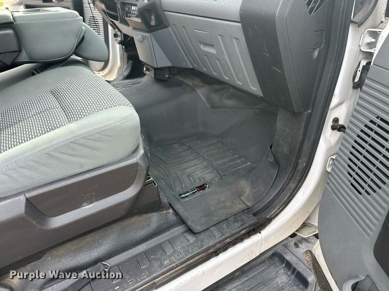 image for item EL0019 2014 Ford F350 utility bed pickup truck