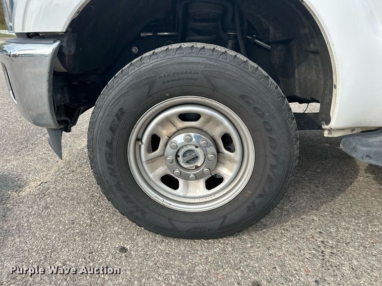 image for item EL0019 2014 Ford F350 utility bed pickup truck