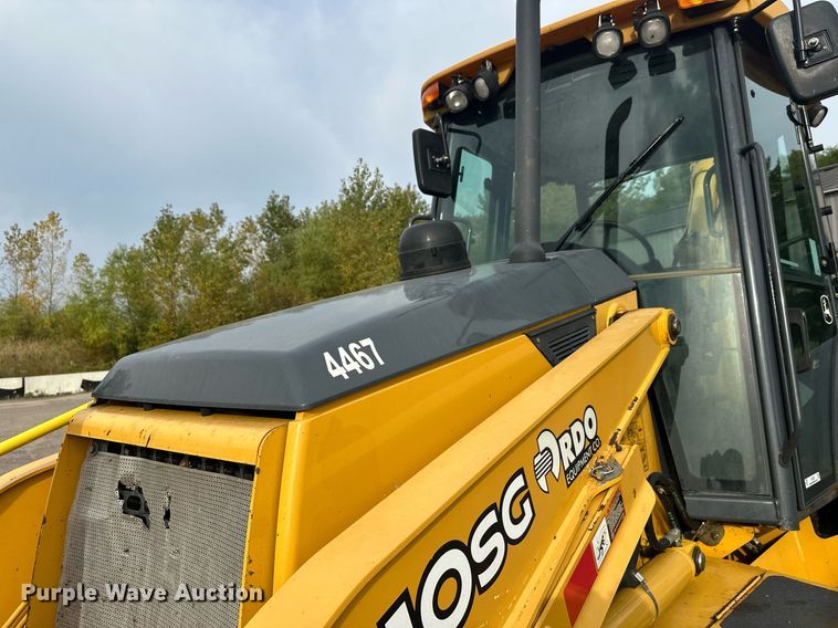 image for item EL0020 2006 John Deere 310SG backhoe