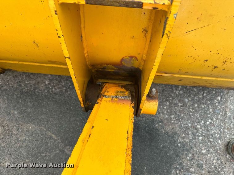 image for item EL0020 2006 John Deere 310SG backhoe