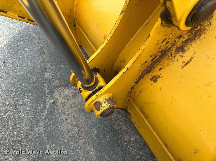 image for item EL0020 2006 John Deere 310SG backhoe