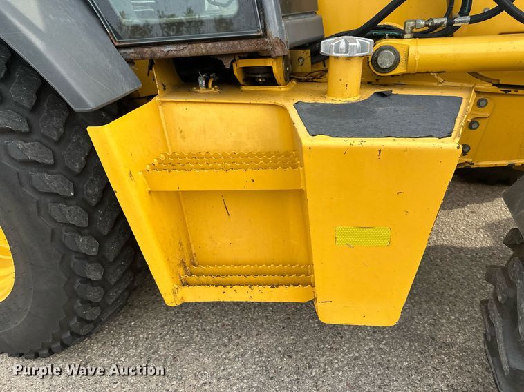 image for item EL0020 2006 John Deere 310SG backhoe