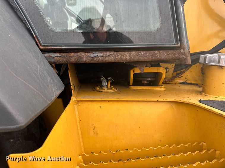 image for item EL0020 2006 John Deere 310SG backhoe