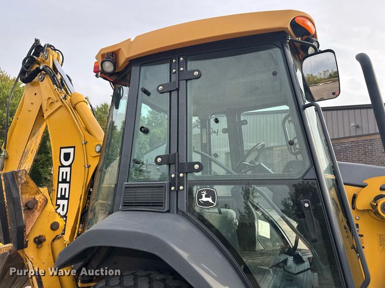 image for item EL0020 2006 John Deere 310SG backhoe