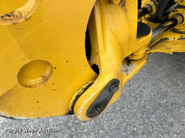 image for item EL0020 2006 John Deere 310SG backhoe