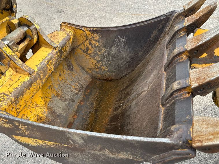 image for item EL0020 2006 John Deere 310SG backhoe