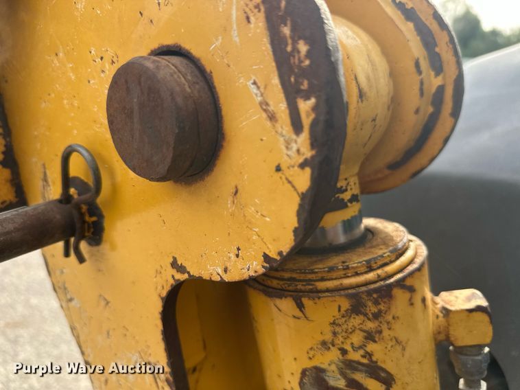 image for item EL0020 2006 John Deere 310SG backhoe