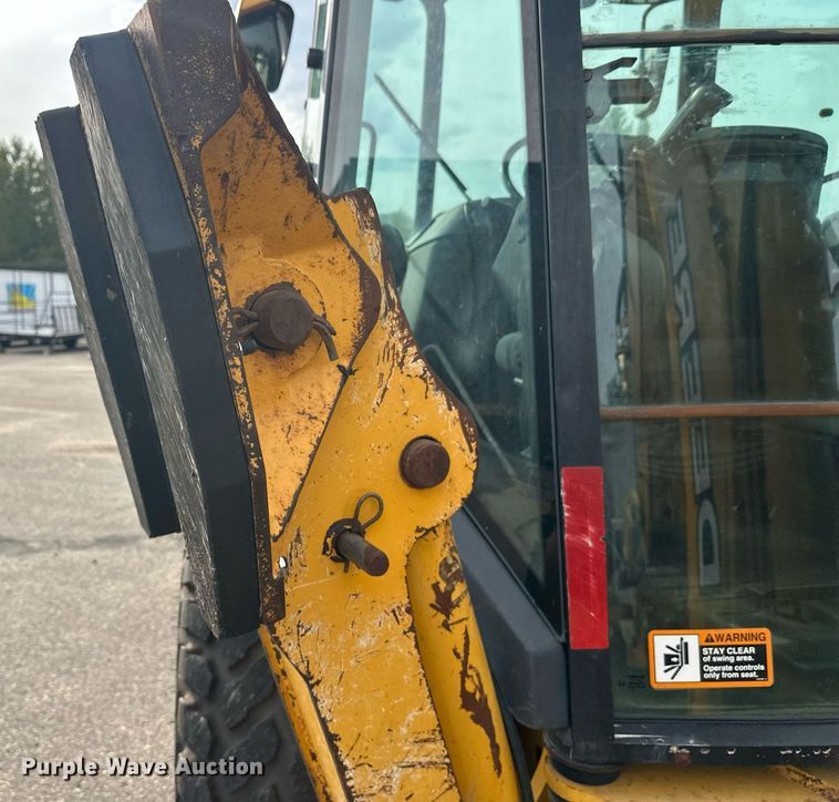 image for item EL0020 2006 John Deere 310SG backhoe