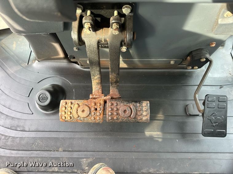 image for item EL0020 2006 John Deere 310SG backhoe