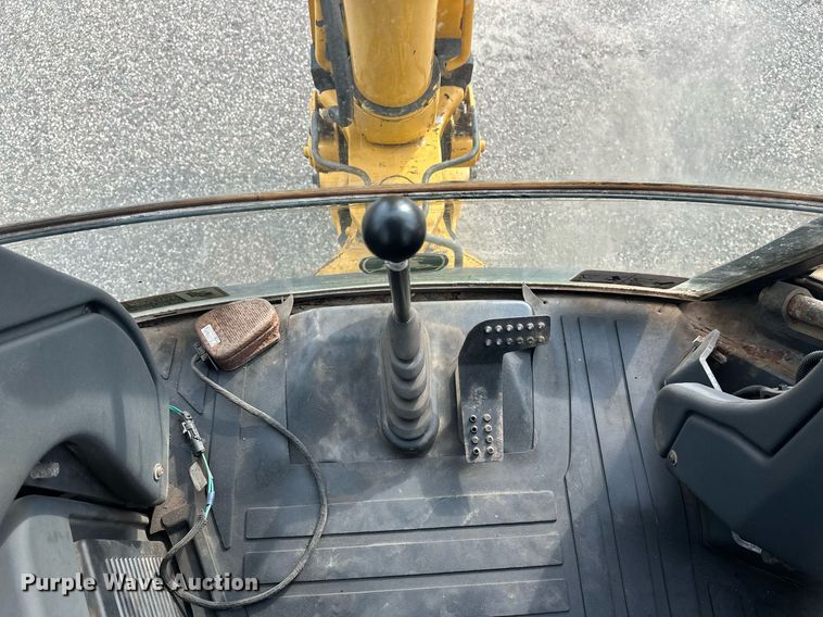 image for item EL0020 2006 John Deere 310SG backhoe