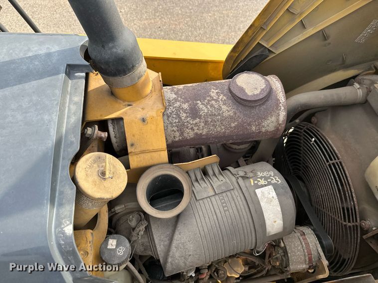 image for item EL0020 2006 John Deere 310SG backhoe