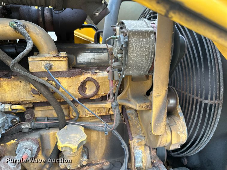 image for item EL0020 2006 John Deere 310SG backhoe