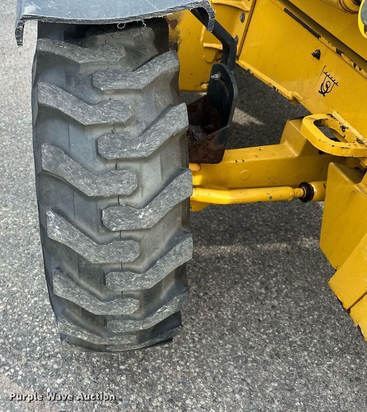 image for item EL0020 2006 John Deere 310SG backhoe