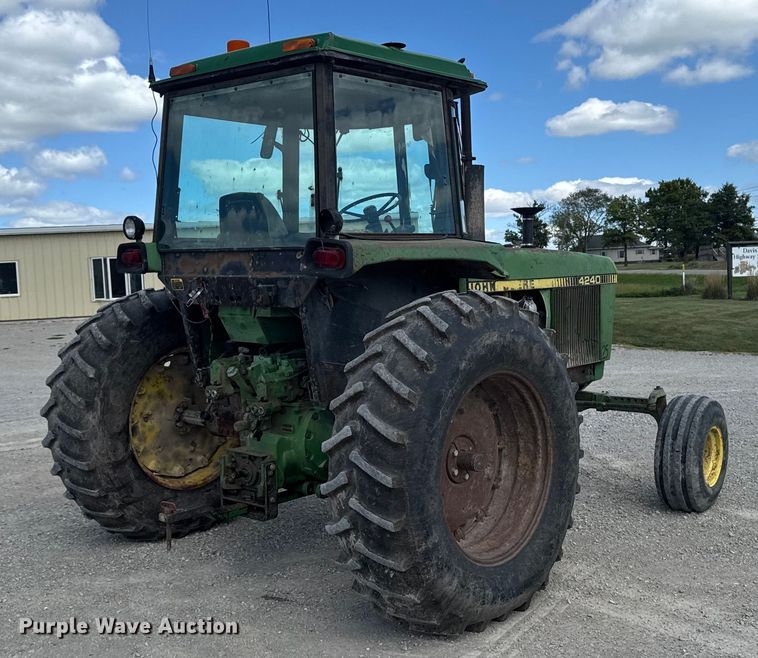 image for item EM2324 1978 John Deere 4240 tractor