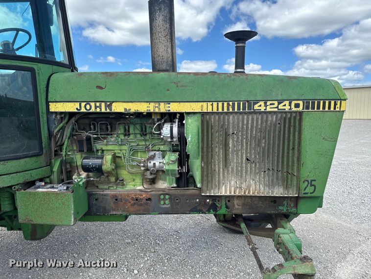 image for item EM2324 1978 John Deere 4240 tractor