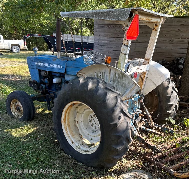 image for item EM2362 Ford 5000 tractor