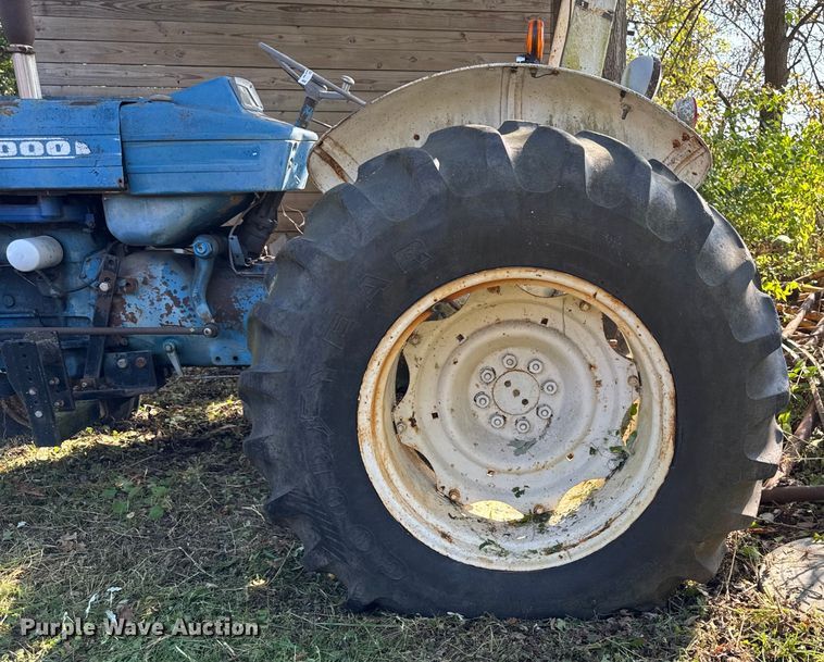 image for item EM2362 Ford 5000 tractor