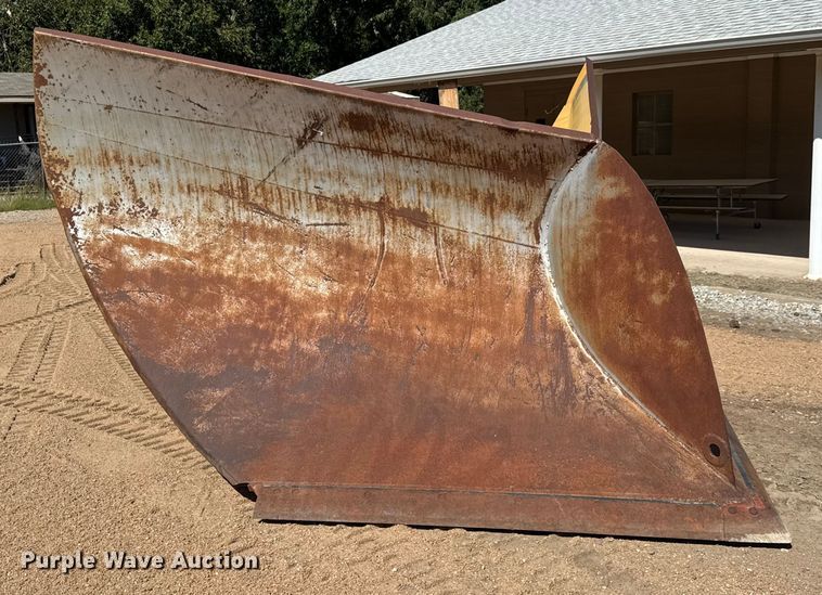 image for item EM8178 1981 Falls V90 Snow plow