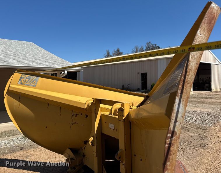 image for item EM8178 1981 Falls V90 Snow plow