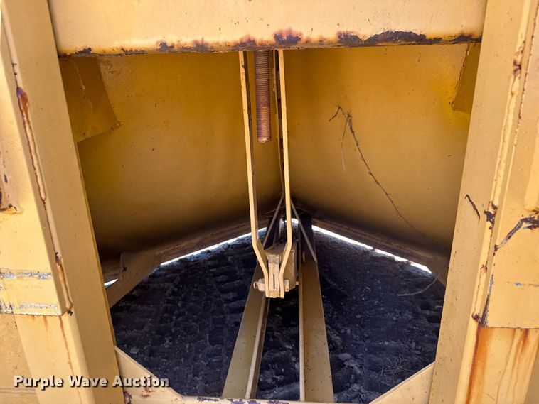 image for item EM8178 1981 Falls V90 Snow plow