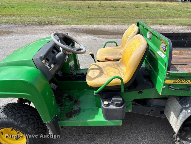 image for item EM8201 2005 John Deere Gator HPX utility vehicle