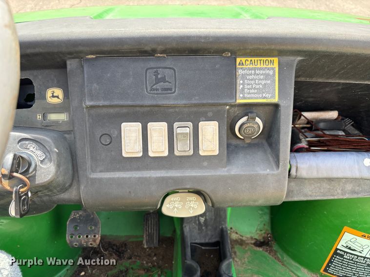 image for item EM8201 2005 John Deere Gator HPX utility vehicle