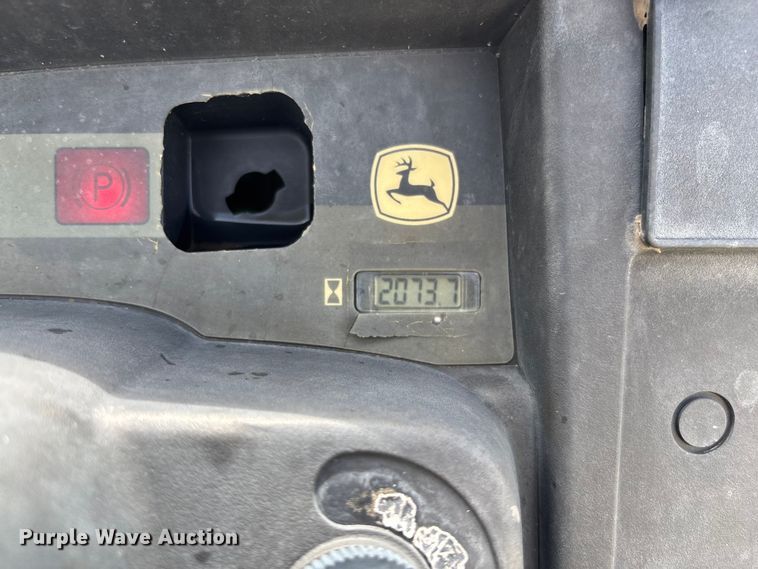 image for item EM8201 2005 John Deere Gator HPX utility vehicle