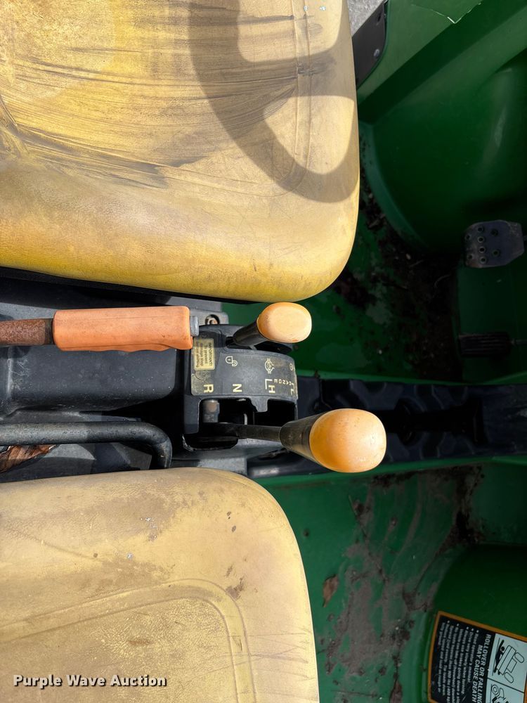 image for item EM8201 2005 John Deere Gator HPX utility vehicle