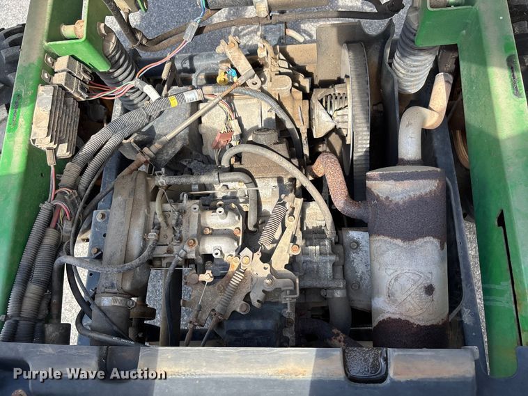 image for item EM8201 2005 John Deere Gator HPX utility vehicle
