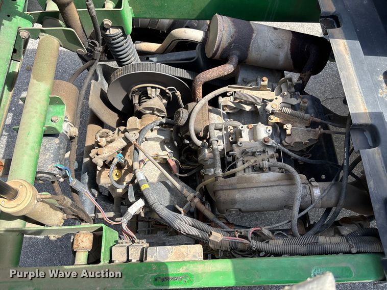 image for item EM8201 2005 John Deere Gator HPX utility vehicle