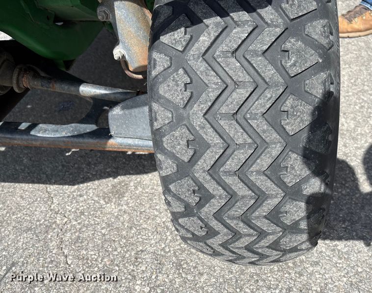 image for item EM8201 2005 John Deere Gator HPX utility vehicle