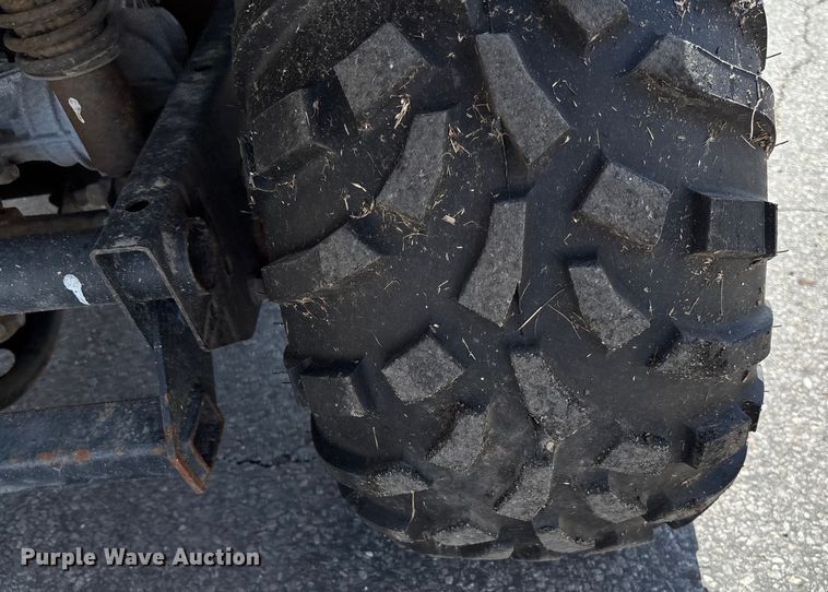 image for item EM8201 2005 John Deere Gator HPX utility vehicle