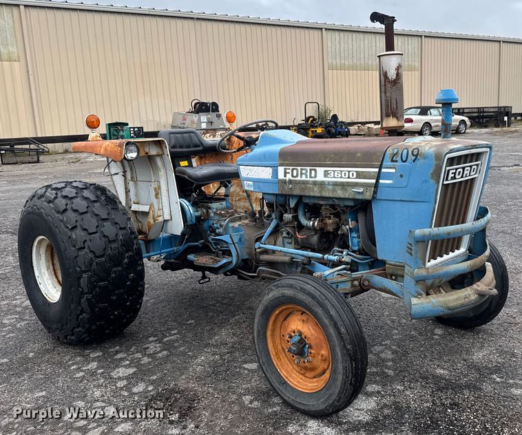 image for item EM8203 1975 Ford 3600 tractor