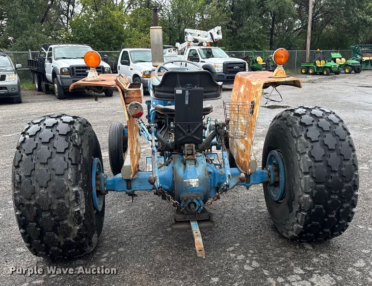 image for item EM8203 1975 Ford 3600 tractor