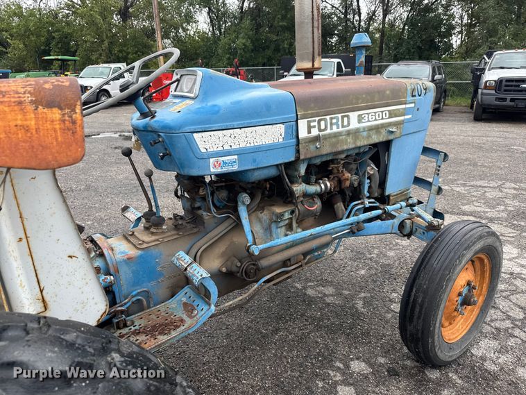 image for item EM8203 1975 Ford 3600 tractor