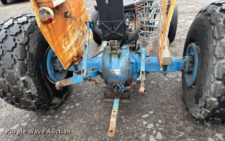 image for item EM8203 1975 Ford 3600 tractor