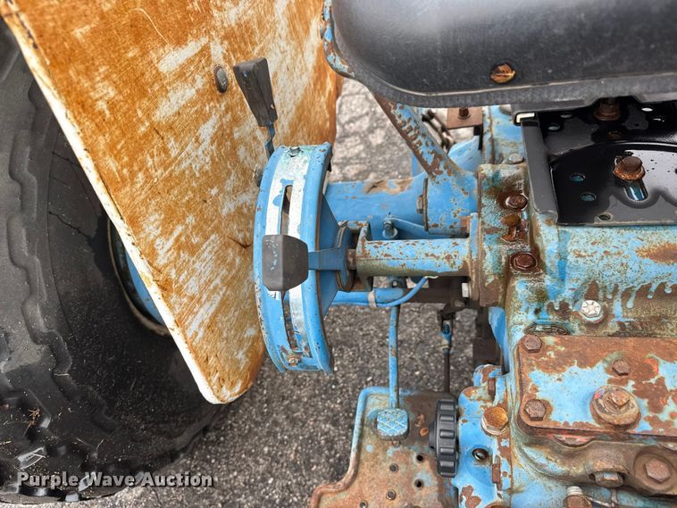 image for item EM8203 1975 Ford 3600 tractor