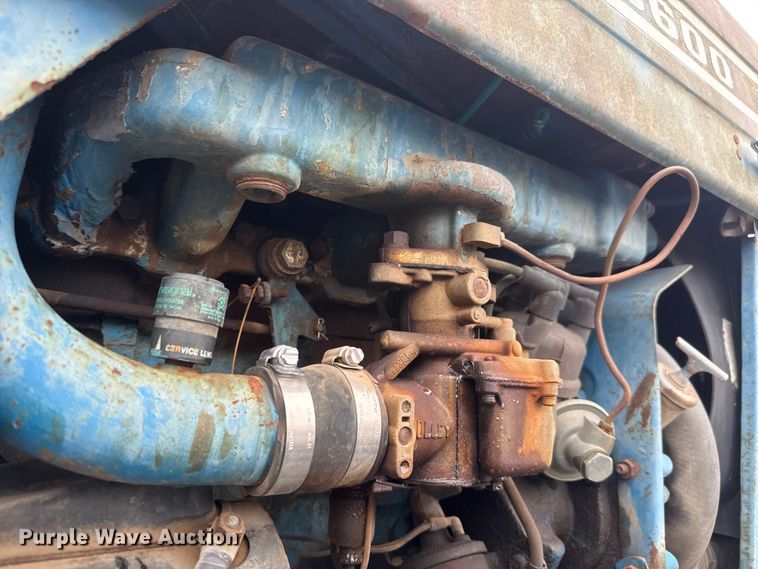 image for item EM8203 1975 Ford 3600 tractor