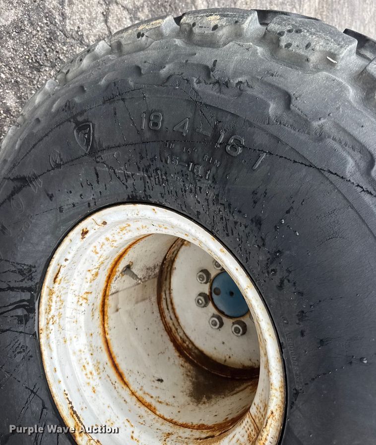 image for item EM8203 1975 Ford 3600 tractor