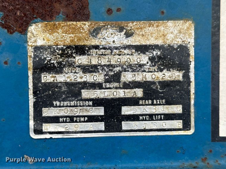 image for item EM8203 1975 Ford 3600 tractor