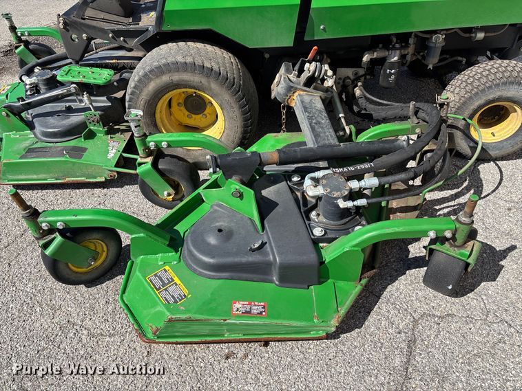 image for item EM8204 2016 John Deere 1600 Turbo Series II lawn mower