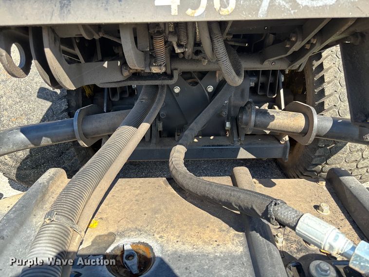 image for item EM8204 2016 John Deere 1600 Turbo Series II lawn mower