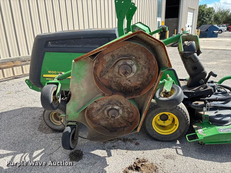 image for item EM8204 2016 John Deere 1600 Turbo Series II lawn mower