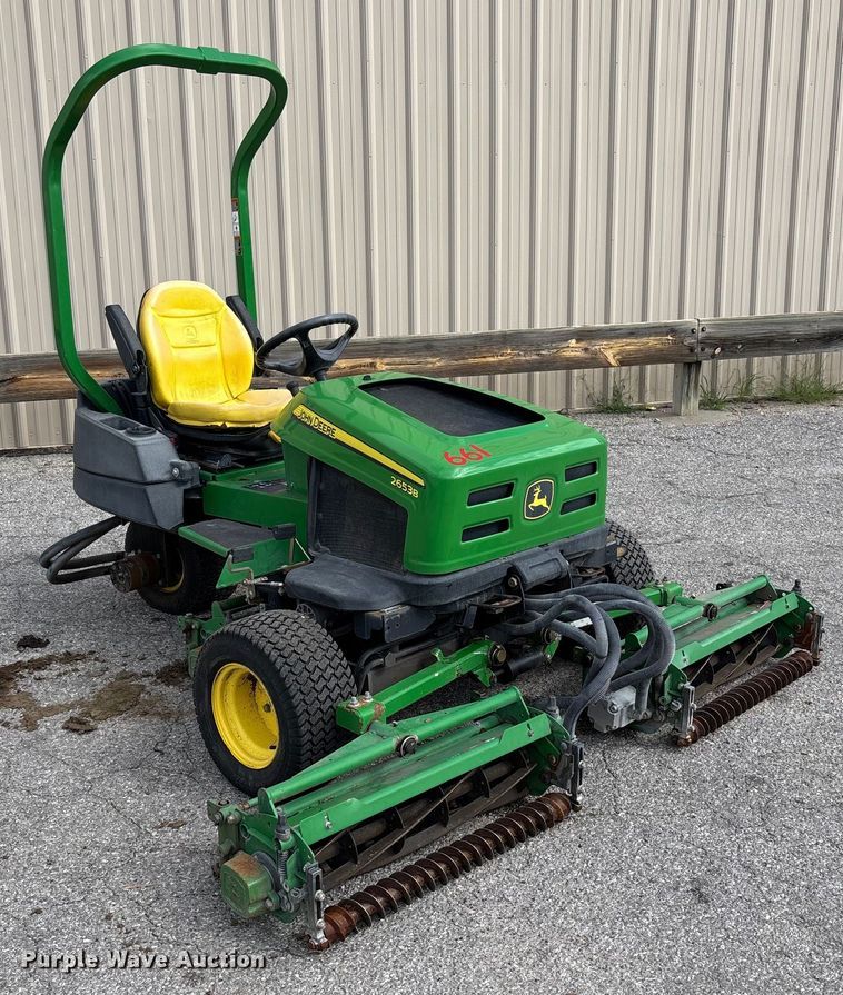 image for item EM8205 2009 John Deere 2653B reel mower