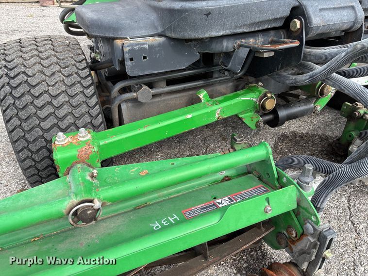 image for item EM8205 2009 John Deere 2653B reel mower