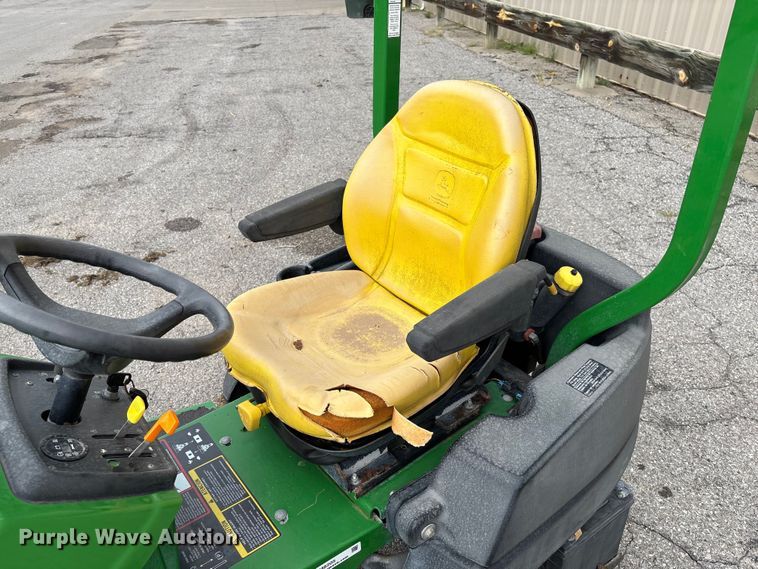 image for item EM8205 2009 John Deere 2653B reel mower