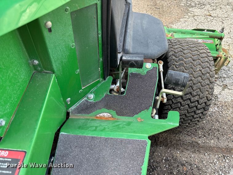 image for item EM8205 2009 John Deere 2653B reel mower